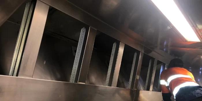 How to get rid of kitchen grease and keep your kitchen clean